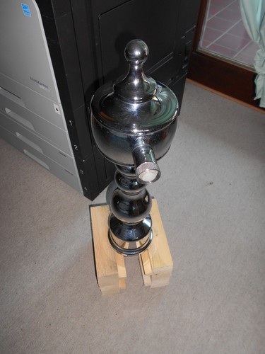 Schank zapf saeule bier - -,