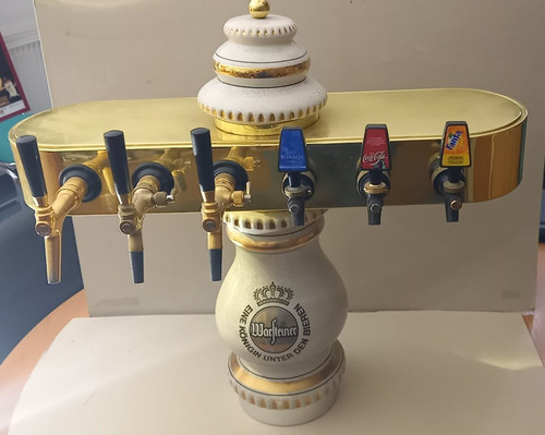 Zapfsäule majolika bier - majolika,
