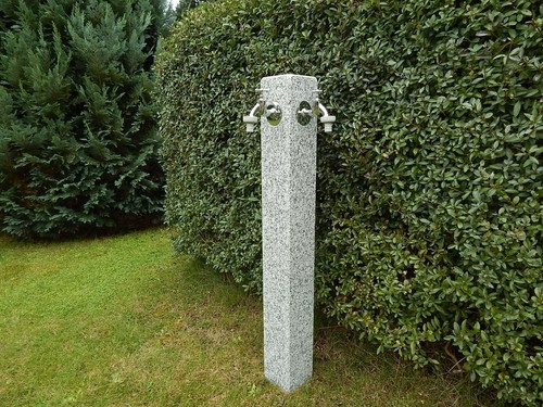 Wasserzapfsäule aus granit - wasserzapfsäule,